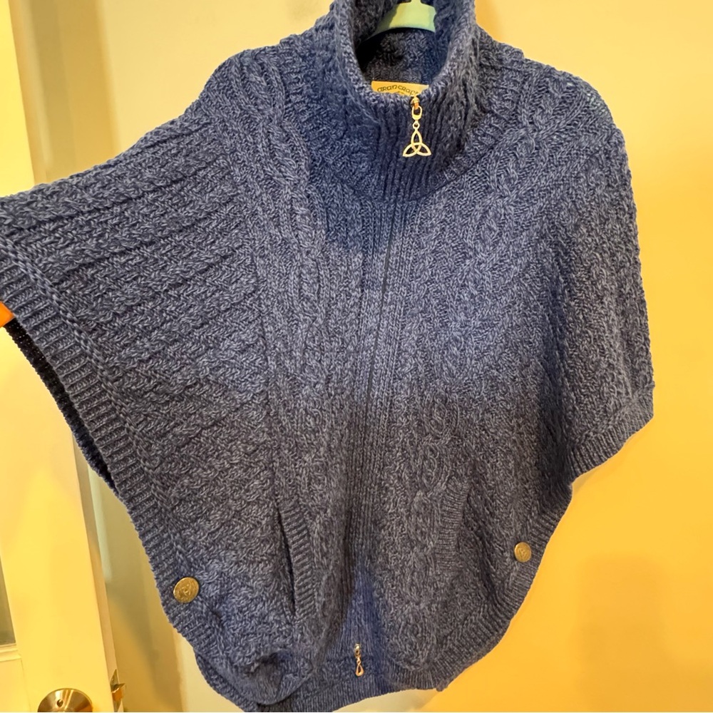 Aran Crafts Blue Cable Knit 100% Merino Wool Zip Front Poncho XXS (oversized) - Picture 3 of 11